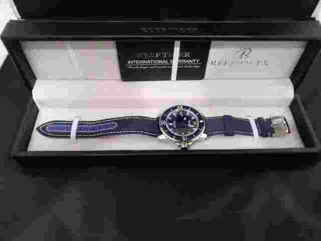 Reef Tiger RGA3035 Automatic Analog Stainless W.R.200m Men's Watch Preowned