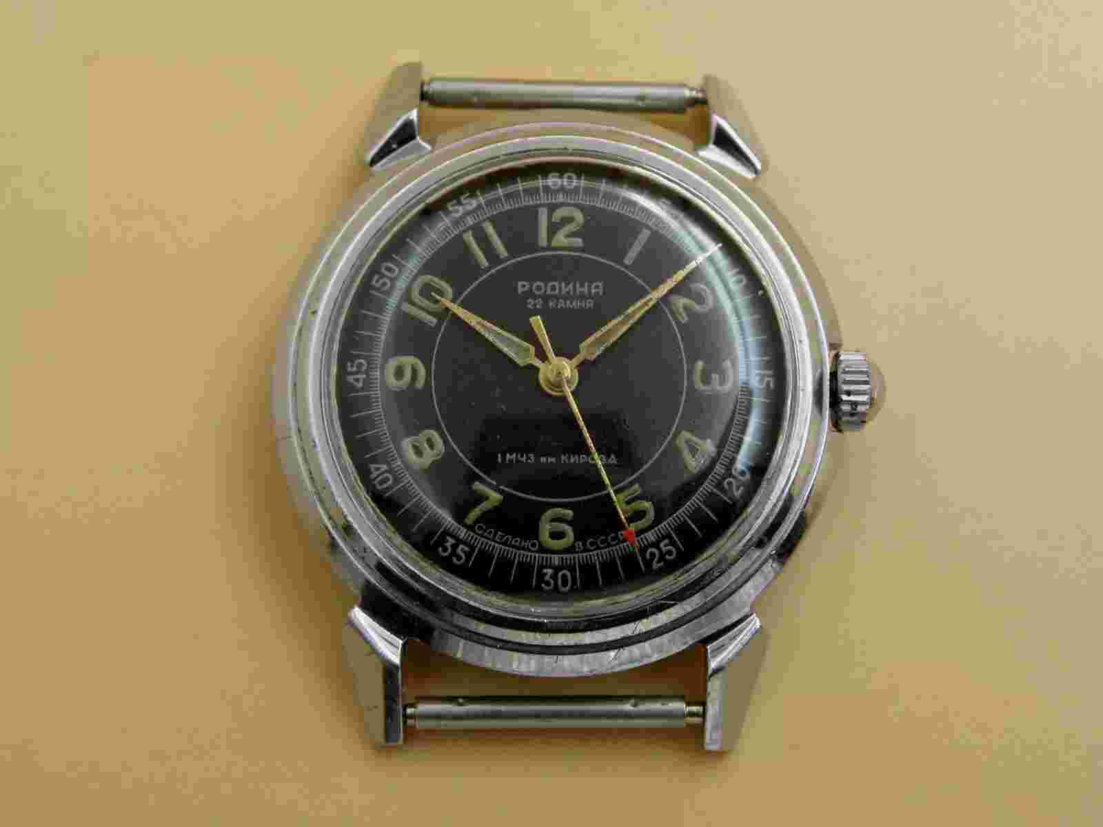 Rare Soviet USSR First Automatic watch Rodina Black dial 1MCHZ KIROVSKIE