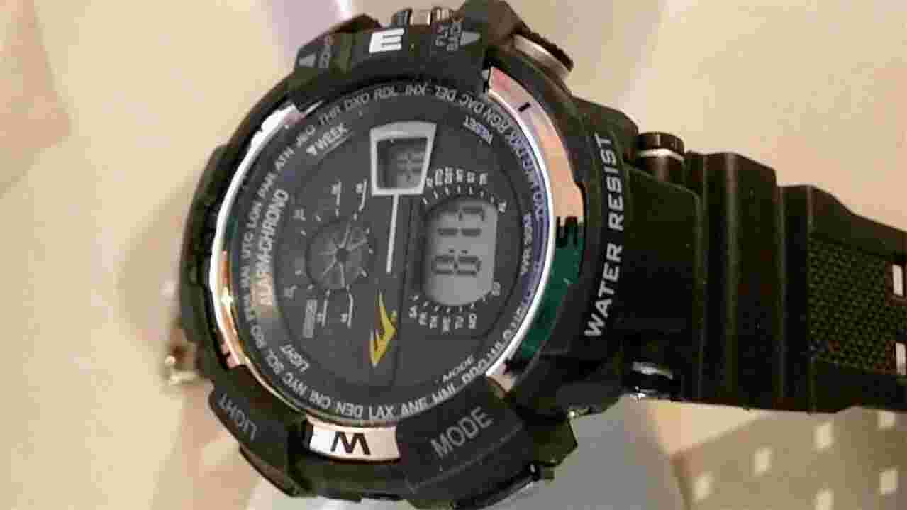 Everlast Alarm-chrono Digital Sports Watch Black & Silver Multi-function Plastic