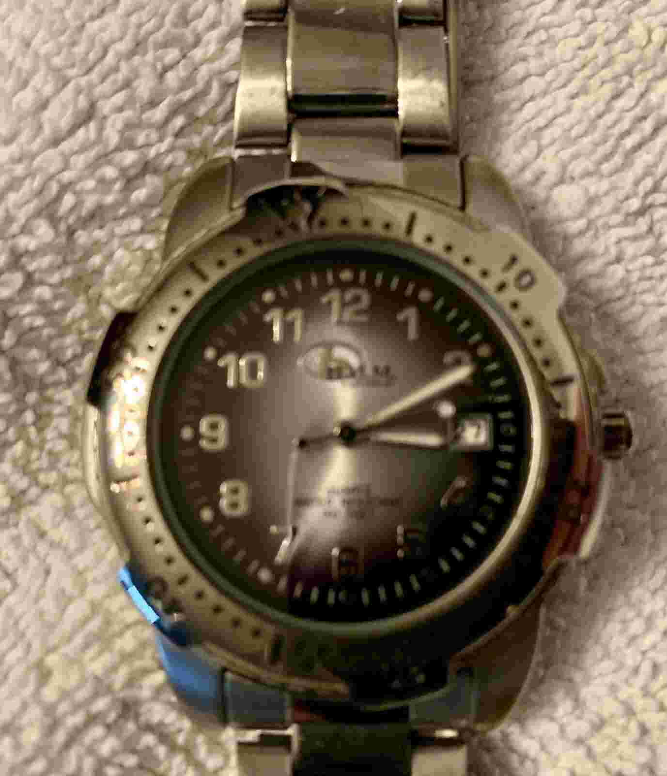 Vintage Bum Equipment Date Quartz Watch V-360 Black/Gray Dial with New Battery