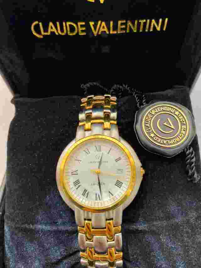 Claude Valentini Mens Vintage Quartz Date 30 MT WR Bracelet Watch M281061ZR