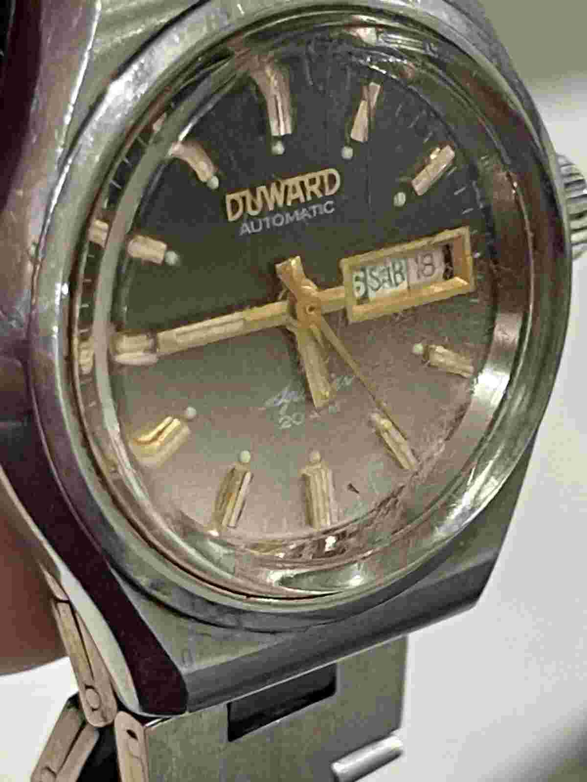 Vintage Duward Aquastar Diver 200M for women