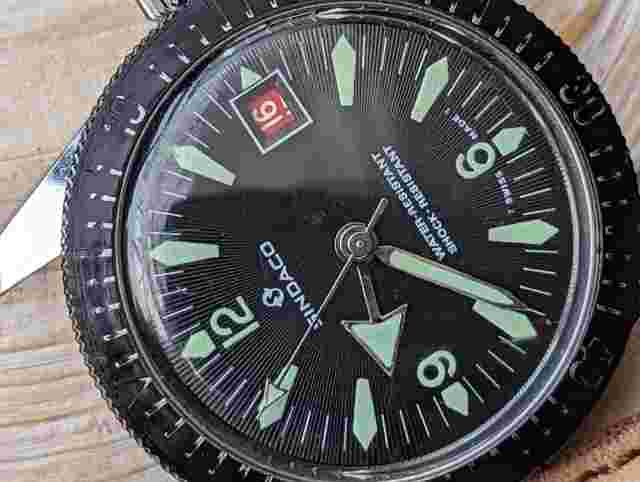 Vintage 1970's Sindaco Diver w/Pristine Dial,Warm Patina,EB 8810 Mvmt RUNS SLOW