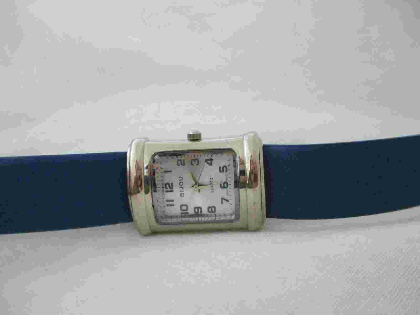 Bijou Watch Rectangular Silver Toned Face Black Leather Buckle Band WORKING!