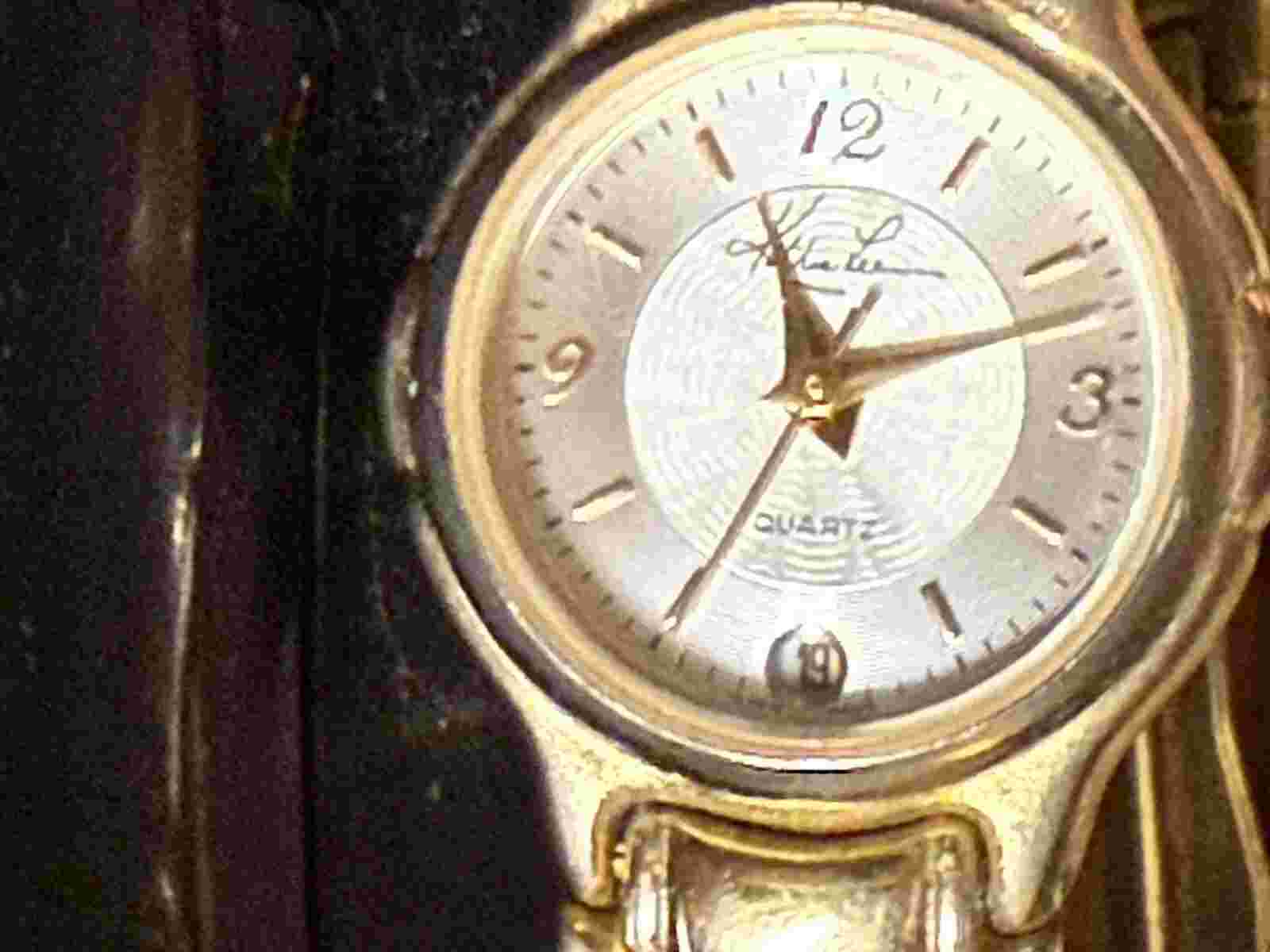 KATHIE LEE WATCH WITH DATE