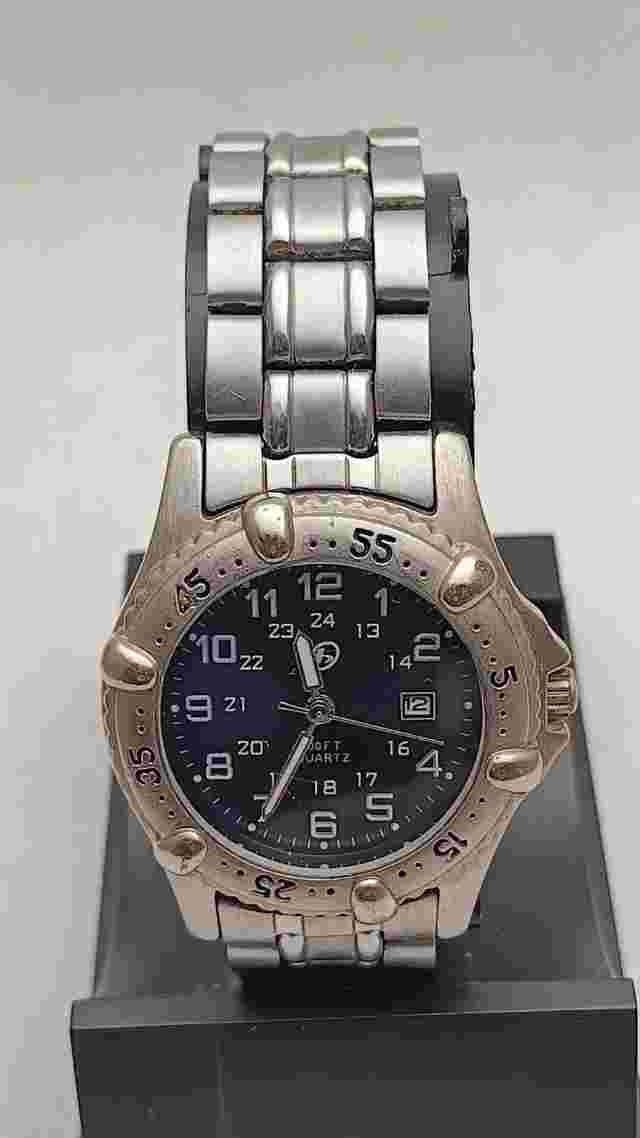 Authentic B.U.M. Equipment V-102 Men's Silver Tone Quartz Watch Good Condition!