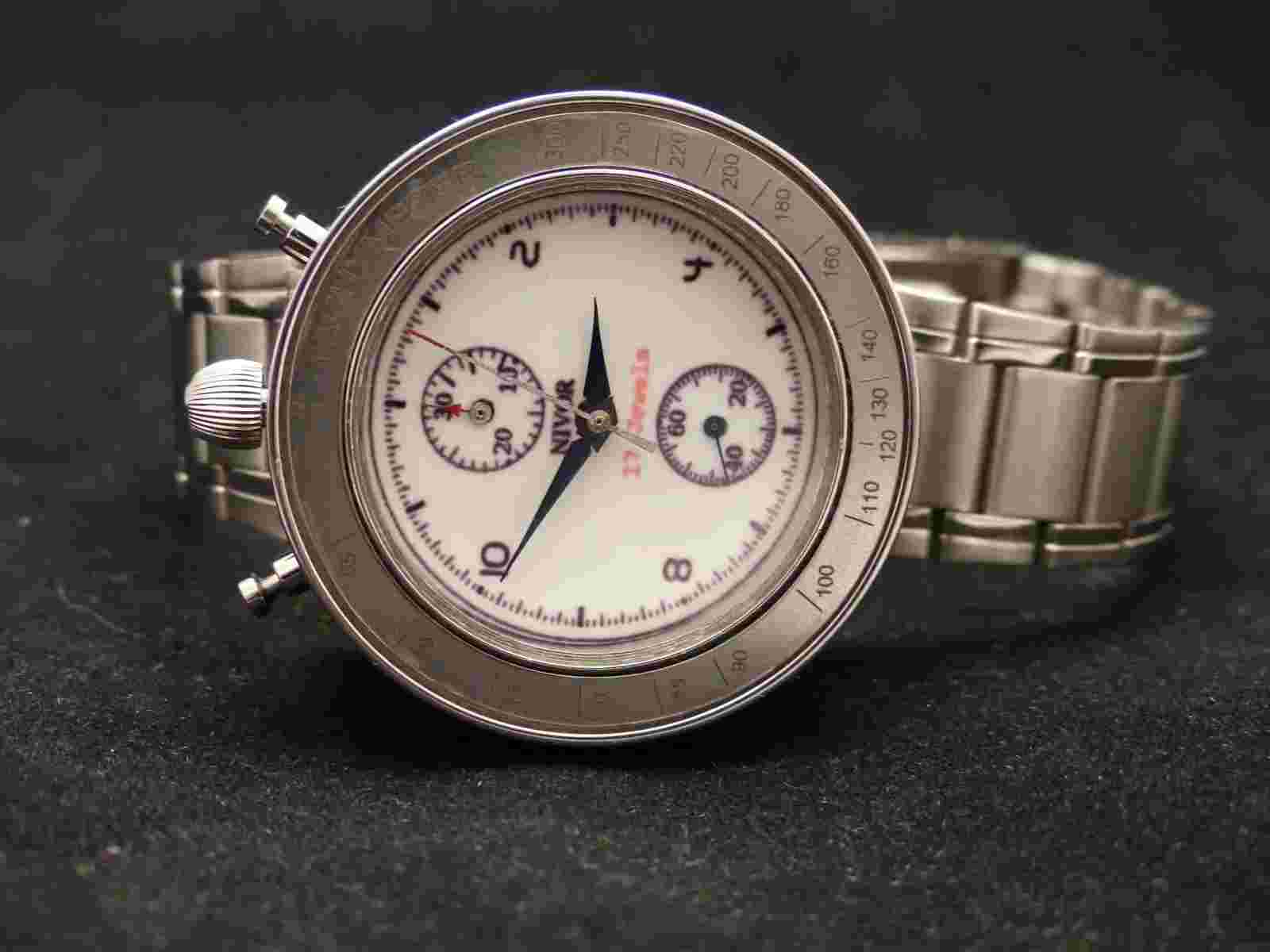Rear NIVOR Bullhead Watch chronograph landeron 48 movement vintage