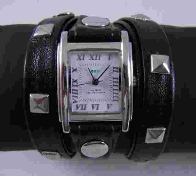 LA MER Watch Silver- Pyramid Stud Leather Wrap Watch