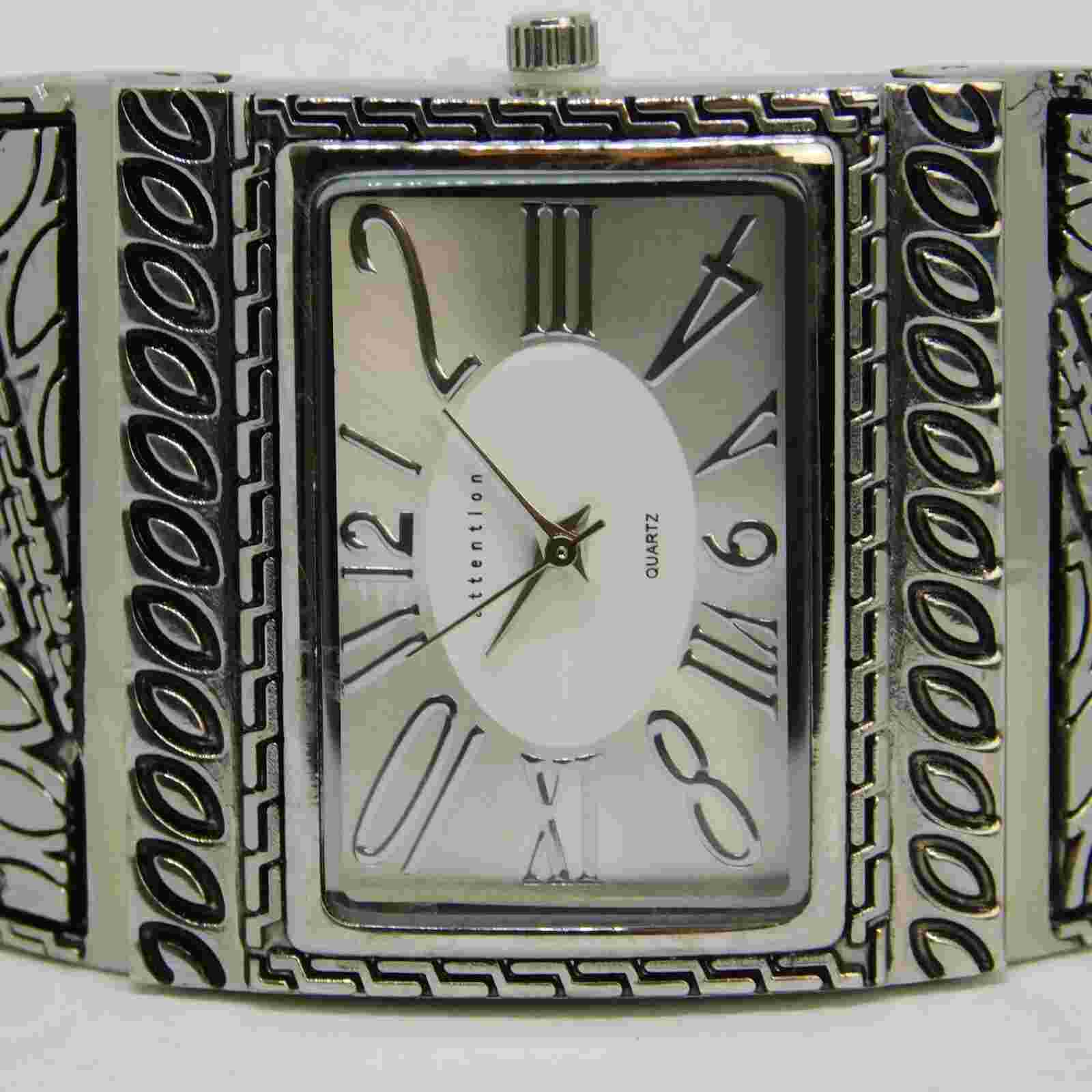 attention KM1402 Cuff Bracelet Quartz Analog Women's Watch Sz.6 3/4" New Battery