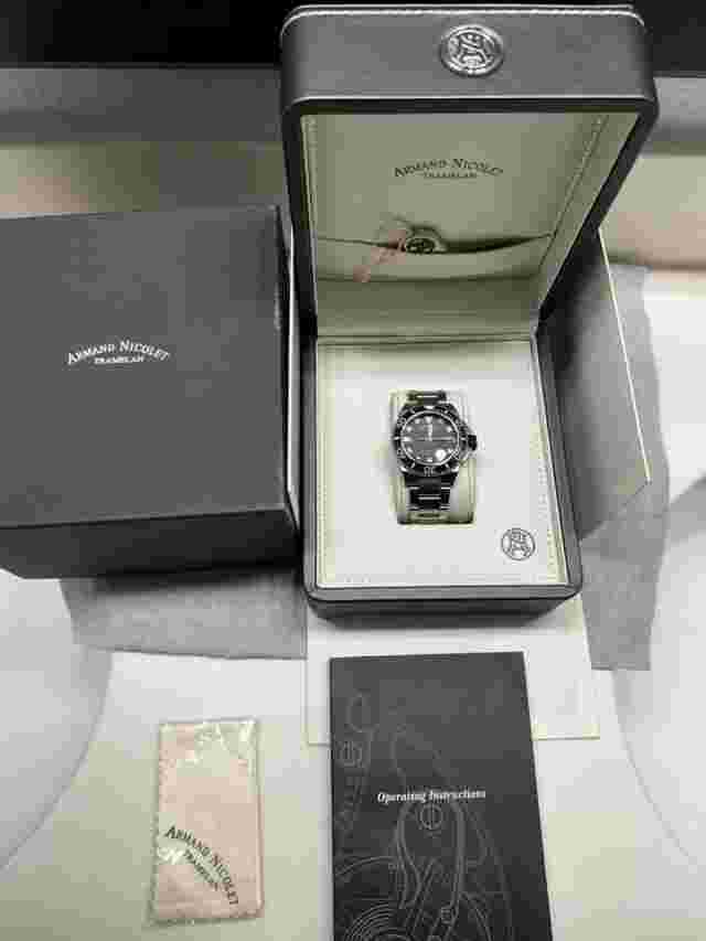 ARMAND NICOLET JS9-41 30 ATM Swiss Stainless Steel Diver's Watch MEN