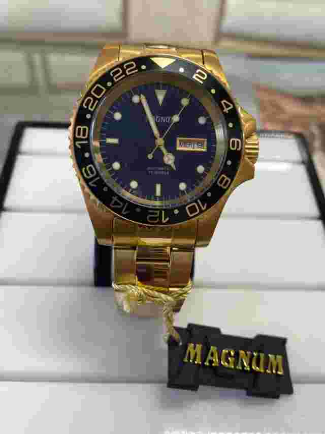 NEW Magnum Gold Tone Stainless Steel Quartz Analog Watch  CASE SIZE 43.00 MM