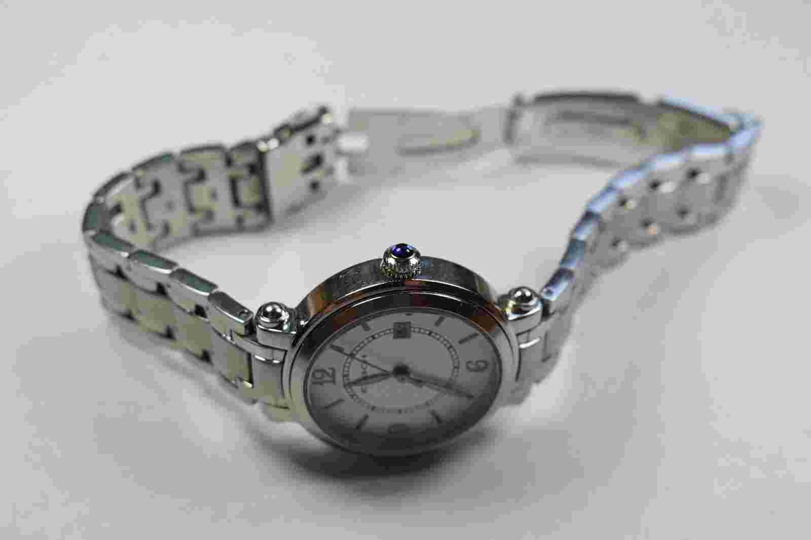 Epoch Silver Tone White Dial w/ Date Women's Watch NEW BATTERY!