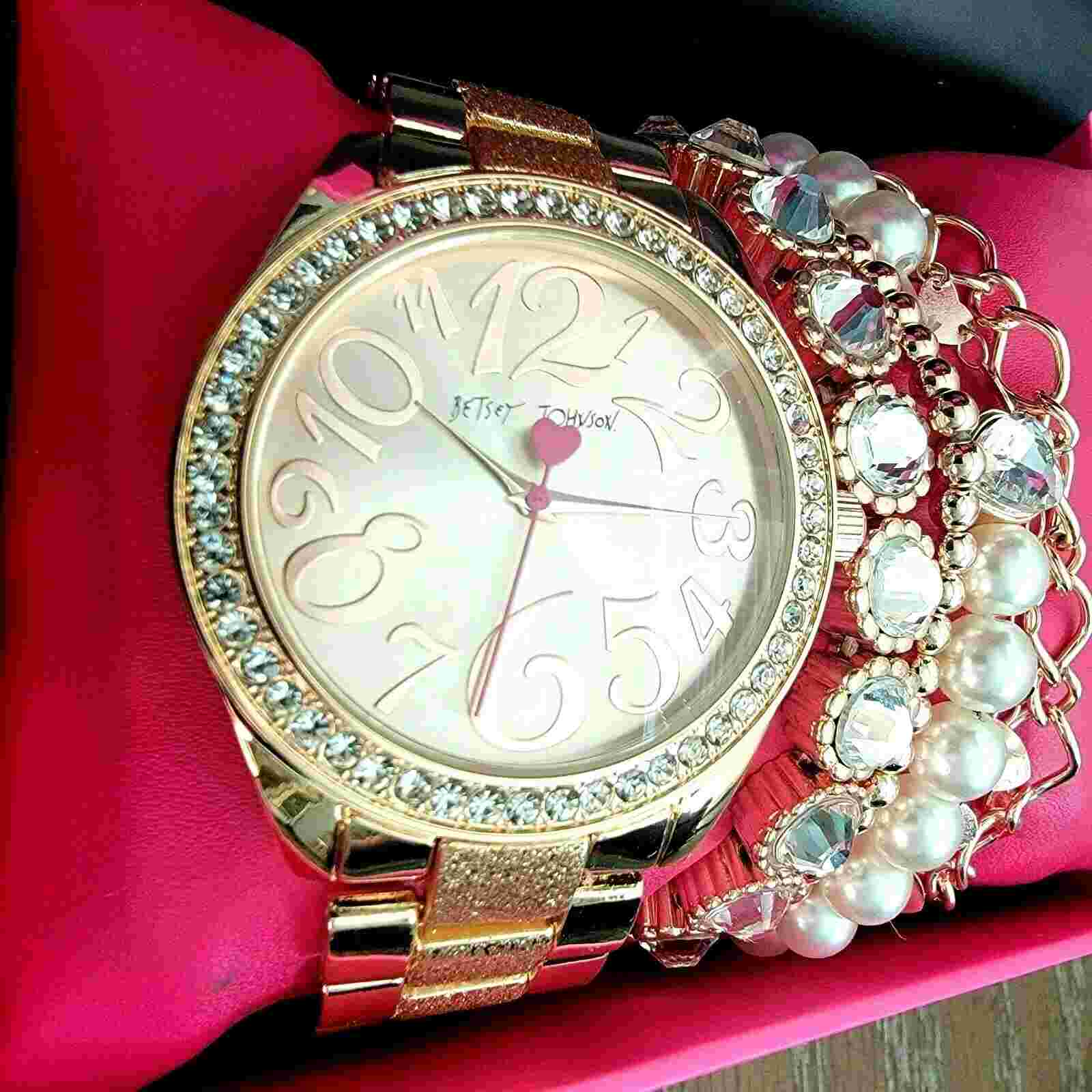 BETSEY JOHNSON CRYSTAL BEZEL ROSE-GOLD WATCH W/BRACELETS BOXED SET NWOT