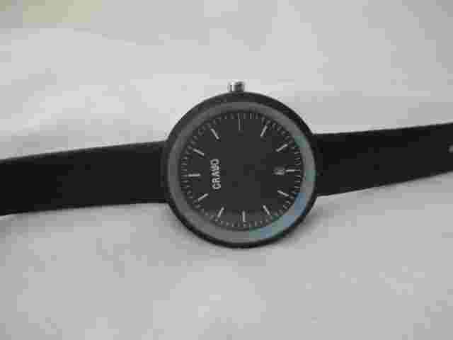 Crayo Analog Wristwatch with a Buckle Band and Water Resistance