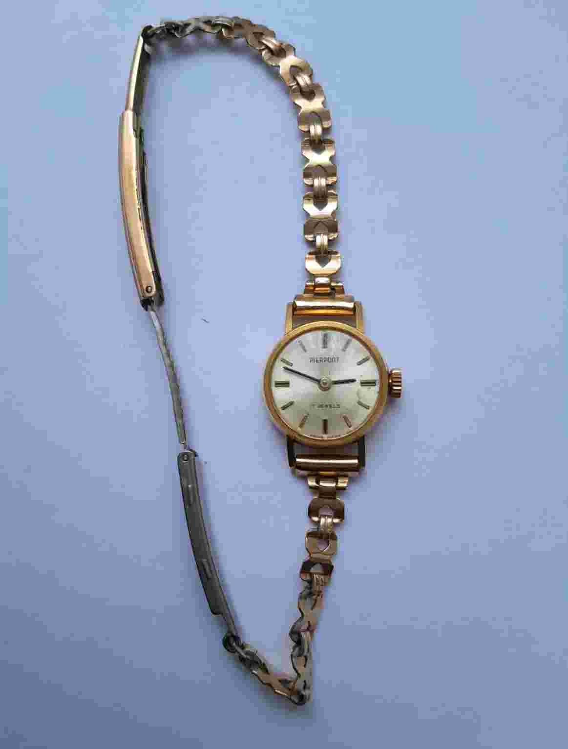 Rare 1960s Ladies 18 ct Gold Pierpont Swiss Watch, Original box and Guarantee