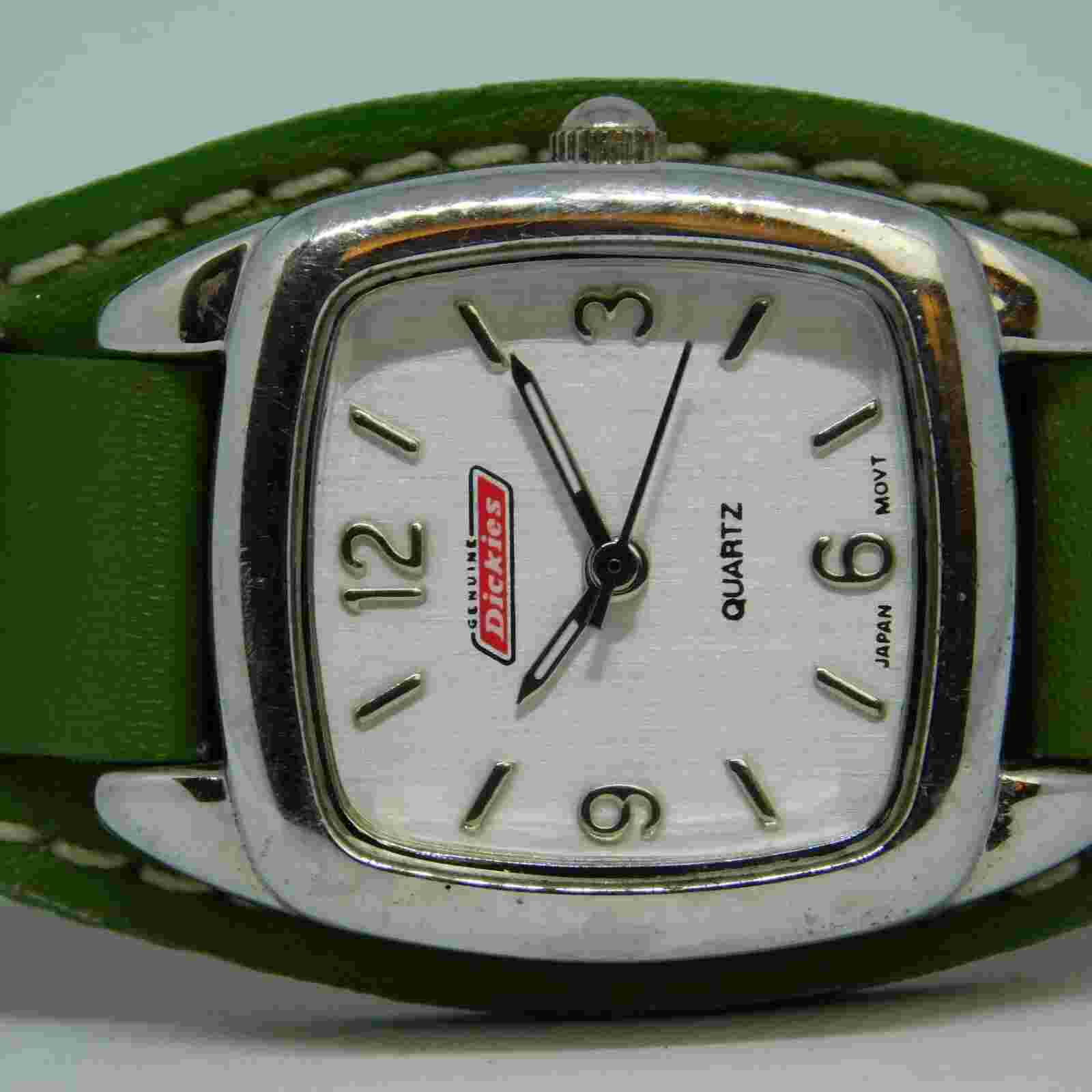 Dickies Genuine Leather Quartz Analog Women's Watch New Battery