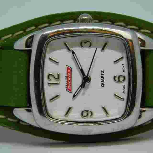 Dickies Genuine Leather Quartz Analog Women's Watch New Battery