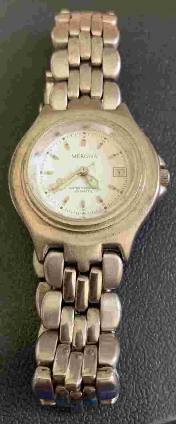 Women's Merona Analog 26mm Dial Watch (D327) Wrist Size 5.5"
