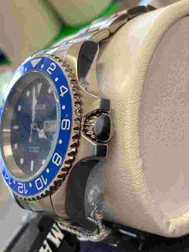 NEW Magnum Stainless Steel Quartz Analog Watch CASE SIZE 43.00 MM