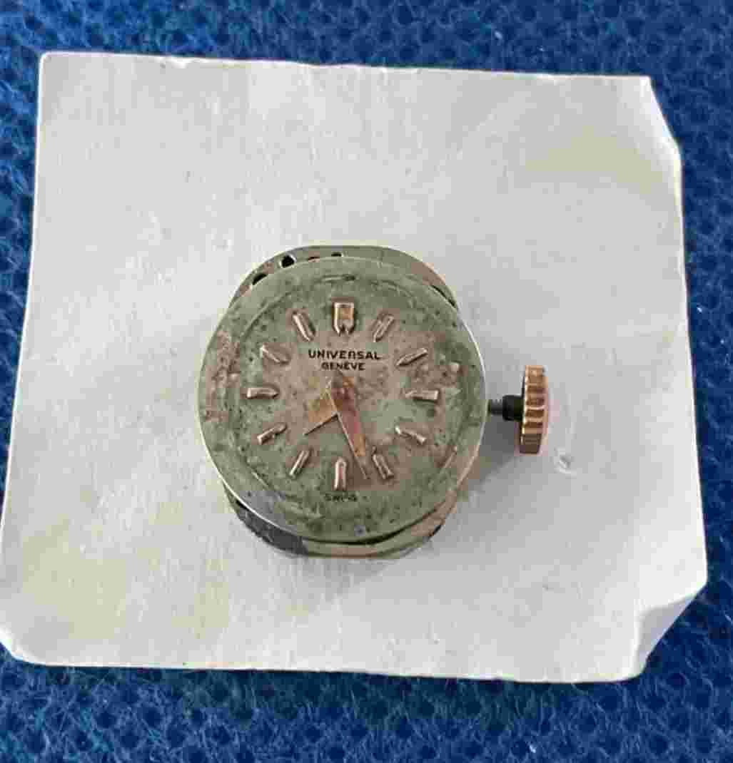 Original UNIVERSAL GENEVE 501 manual winding movement running & dial (1/16271)