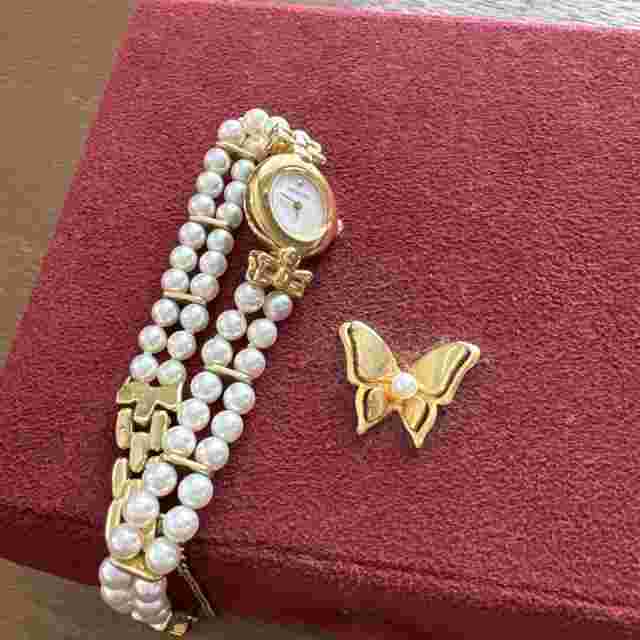 Mikimoto Quartz Watch Gold Pearl Ribbon Design with Case White Dial