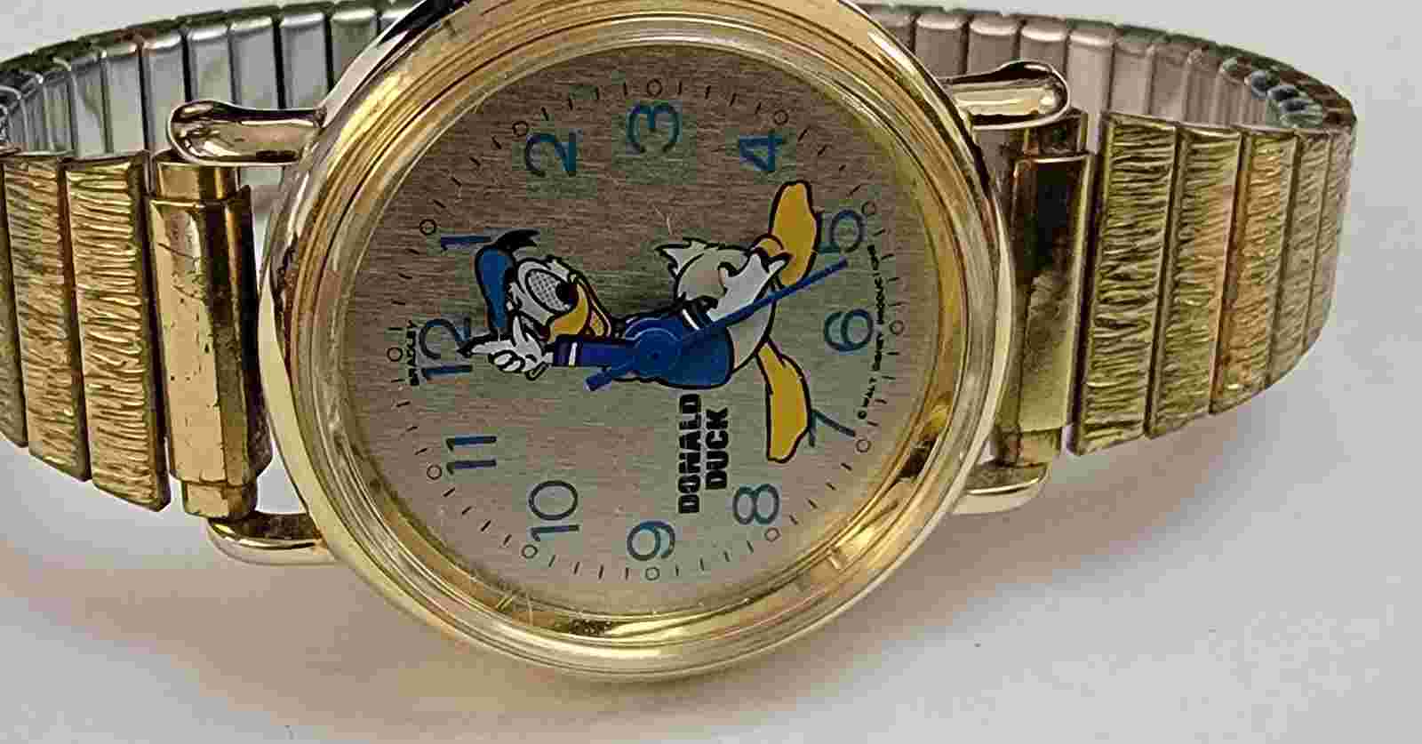 Bradley WaltDisney Donald Duck Commem Birthday Ed. Registered A05848 Watch WORKS