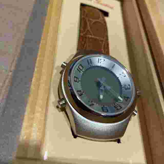 Louis Santini collection watch B22