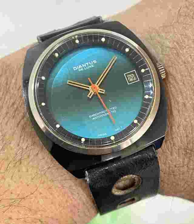 Diantus De Luxe Vintage Watch Men's 38mm Date Swiss Made Blue Dial Very Rare