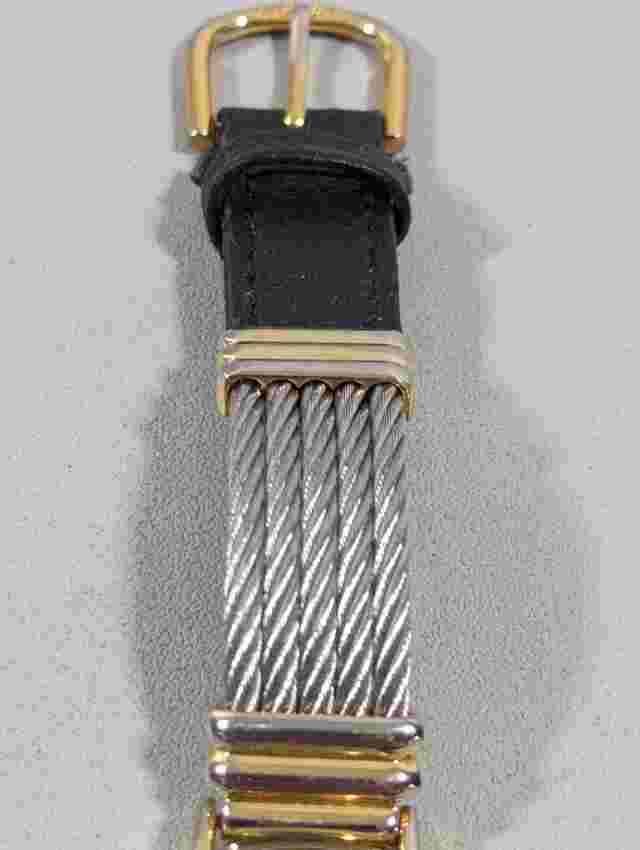 Quemex White Dial Round Gold Tone Case Cable Band Watch