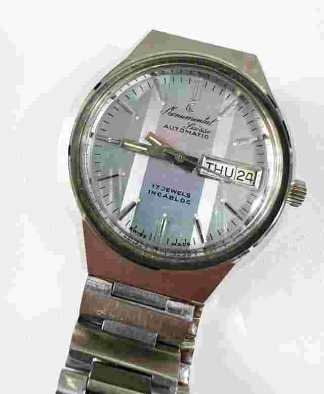 MONUMENTAL - Automatic Day Date 17 Jewels Incabloc 70-80s - NOS - Swiss Made