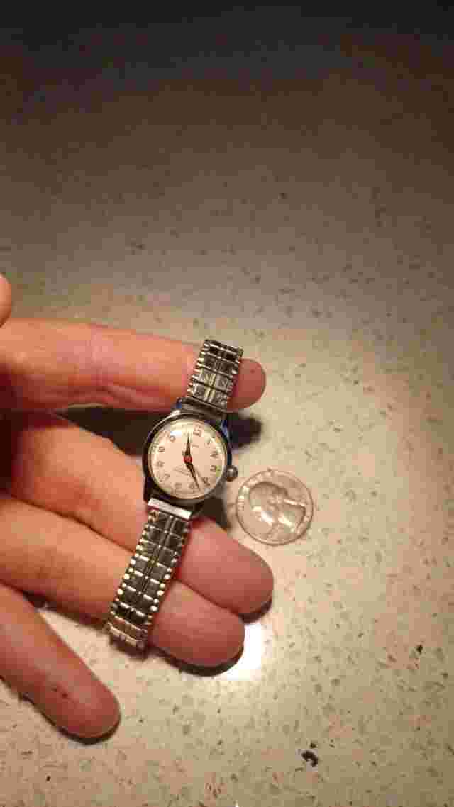 Vintage Womens Accro Watch