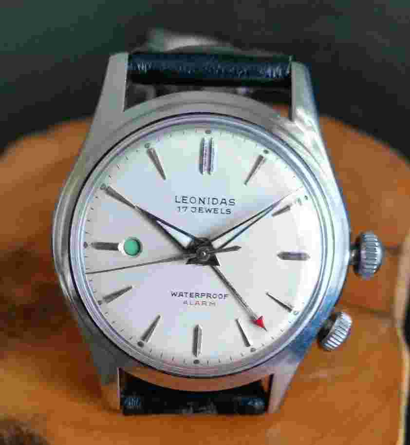 Awesome ! Vintage Leonidas  Alarm 17 Jewel Men's  Wristwatch  Stainless Steel.