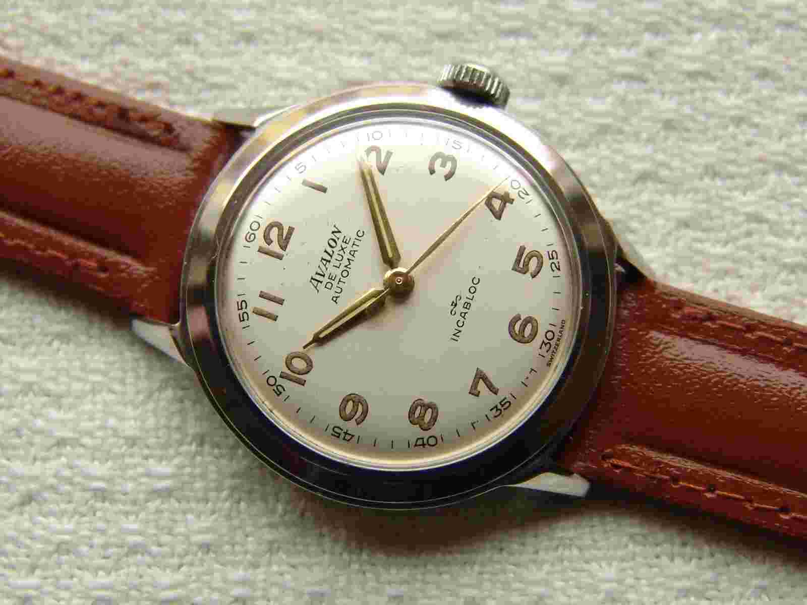 MILITARY STYLE MEN'S automatic AVALON steel WRISTWATCH good condition 1960's
