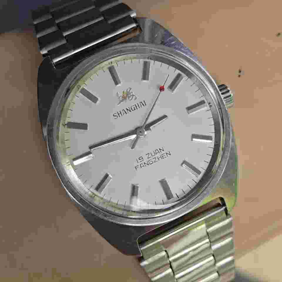 Vintage SHANGHAI men's manual wind watch 19Jewels china made 1970s