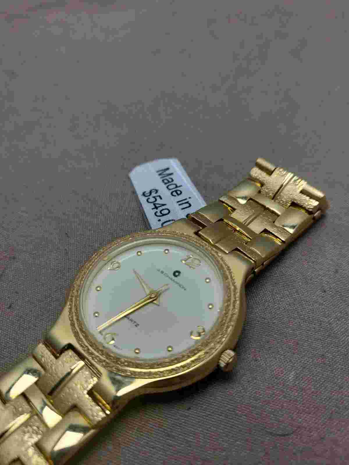 J.b Champion Quartz Watch (no back) works great