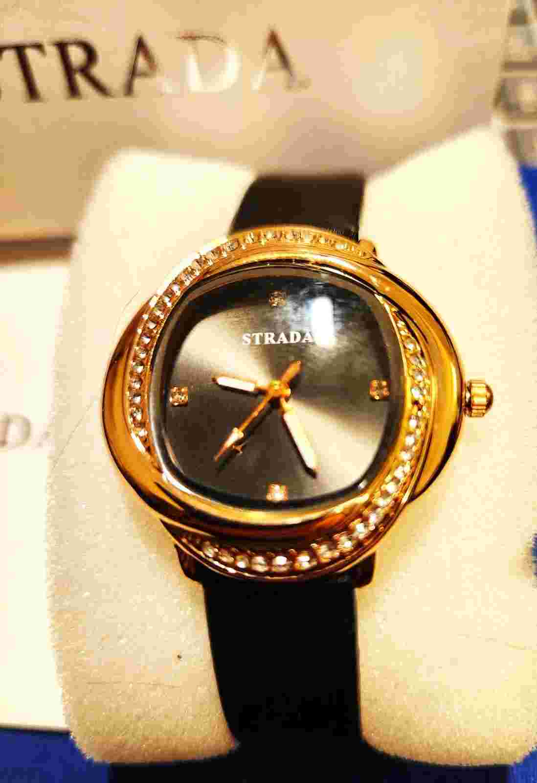 NEW Strada Goldtone & Rhinestone Lady's Watch Original Box Nice - Runs Great
