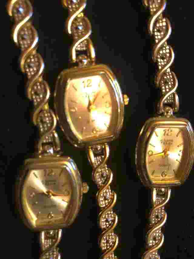 Collection Of VICTORIA RHEIN LADIES WATCH Used 7 Pieces