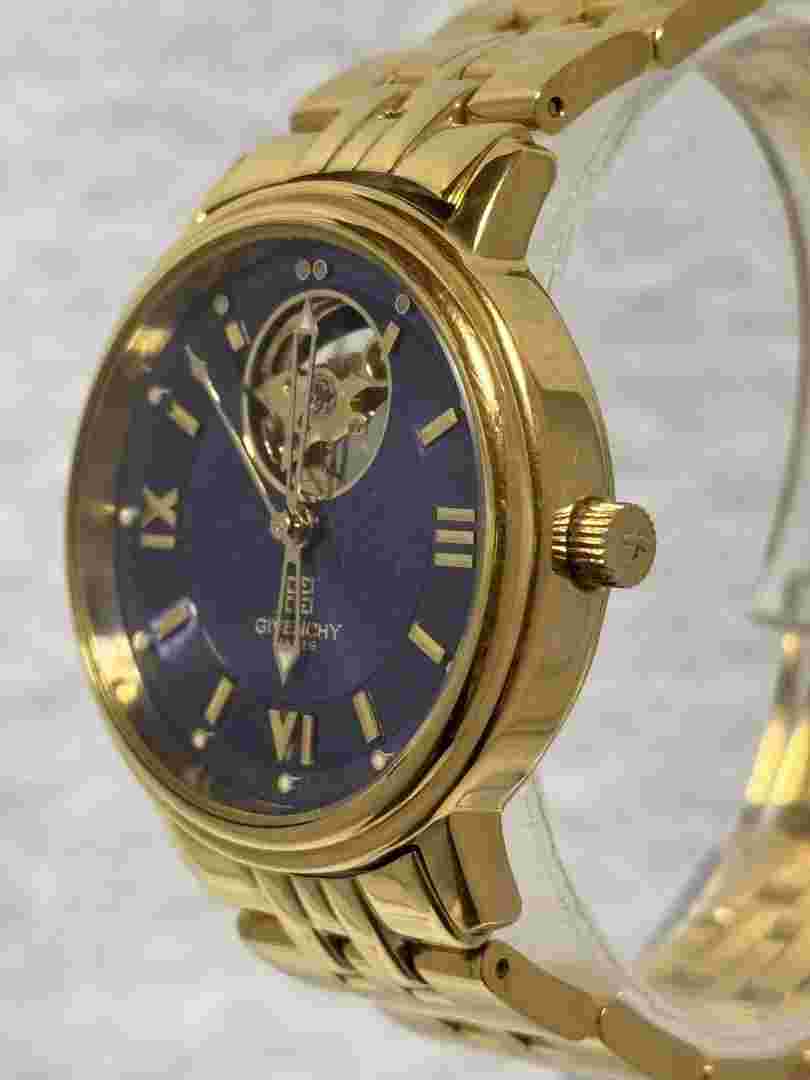 GIVENCHY Navy and Gold Watch Working YS134