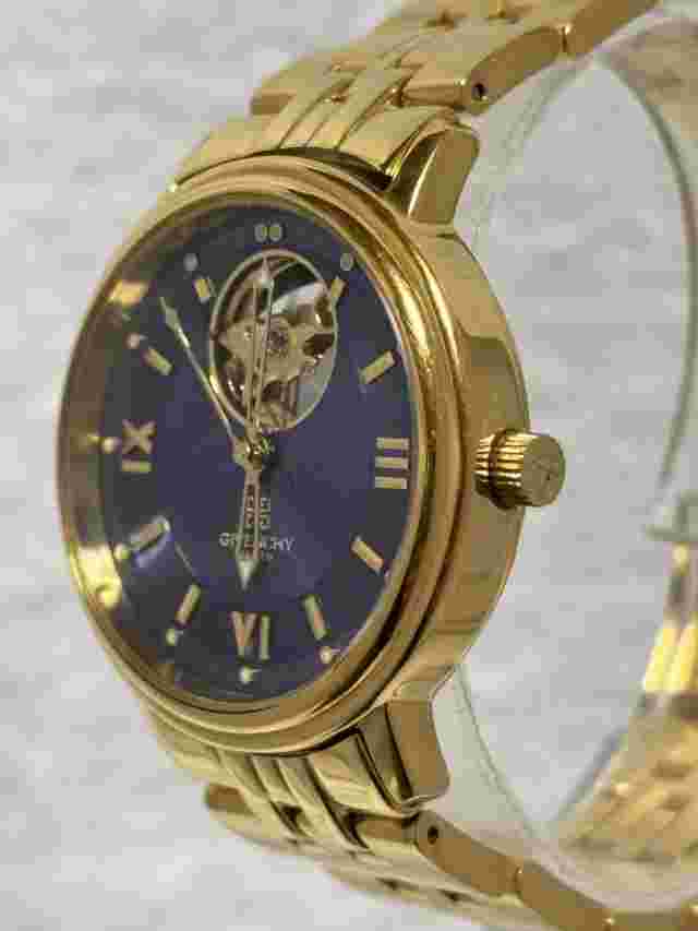 GIVENCHY Navy and Gold Watch Working YS134