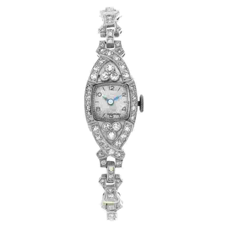 Bulova
                           
                                 Cocktail Platinum 15mm watch