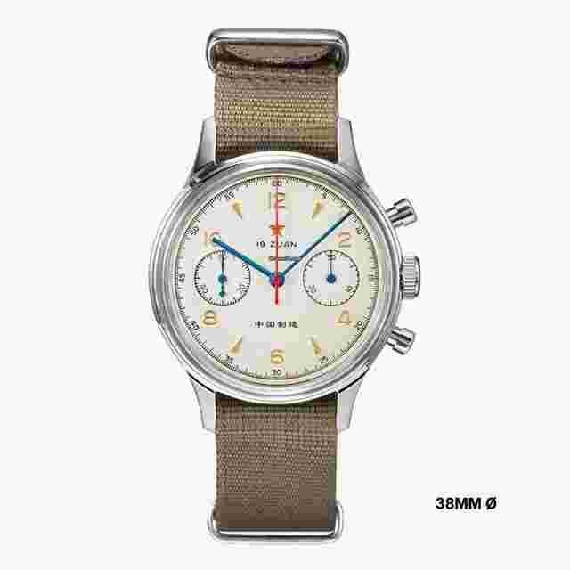 Sea-Gull
                           
                                 1963 | ST1901 Swan Neck regulator | Sapphire glass | 38mm Red Star Reissue