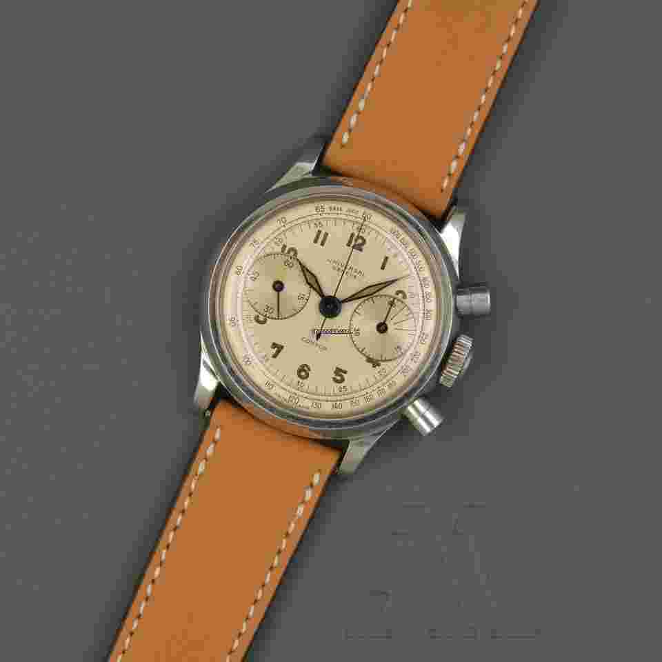 Universal Genève
2223 Compur Chronograph waterproof vintage