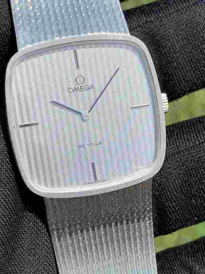 Omega De Ville
                           
                                 Deville Vintage