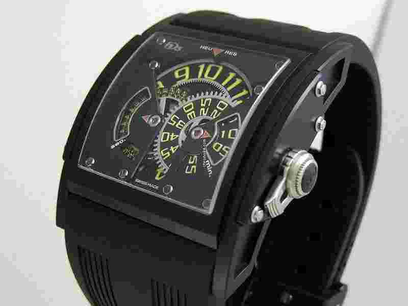 HD3 Three Minds
                           
                                 Complication Three Minds Yellow Titanium/PVD/Rubber LTD 33pc