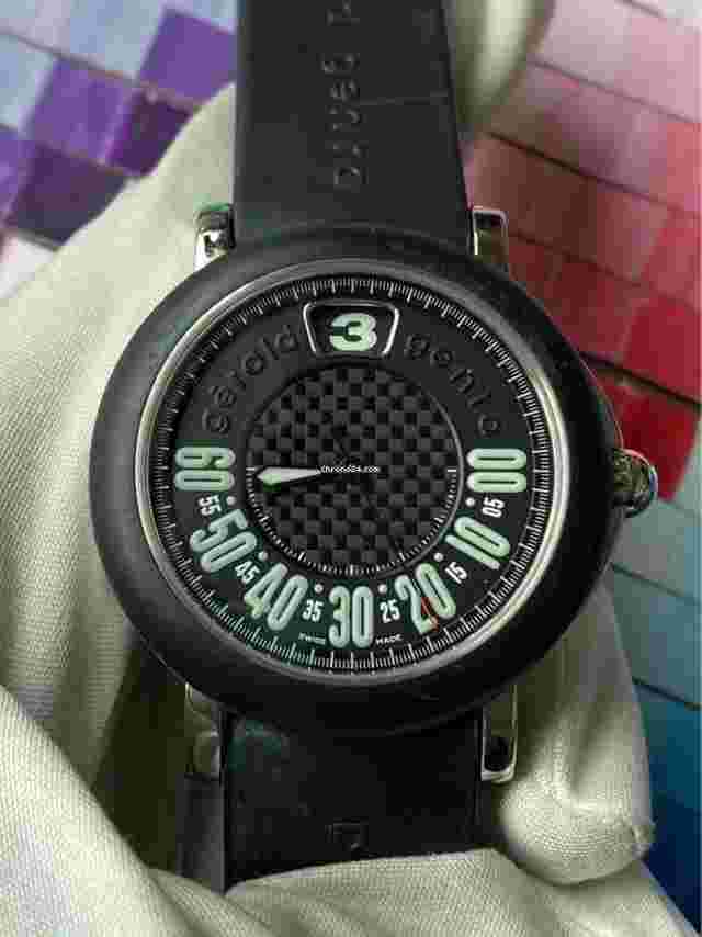 Gérald Genta
                           
                                 Retro Sport Jumping Hour 41mm G3694