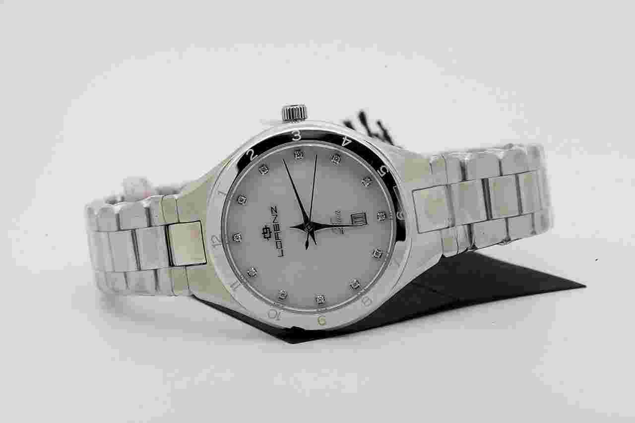Lorenz BLUE MOON 030157AA Mother-Of-Pearl Diamonds Quartz 32mm 4166