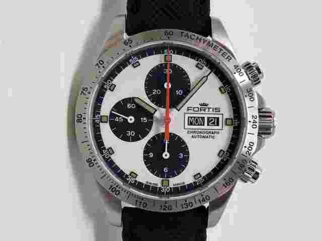 Fortis
                           
                                 STRATOLINER PARABOLA CHRONO PANDA Limited 200 pieces