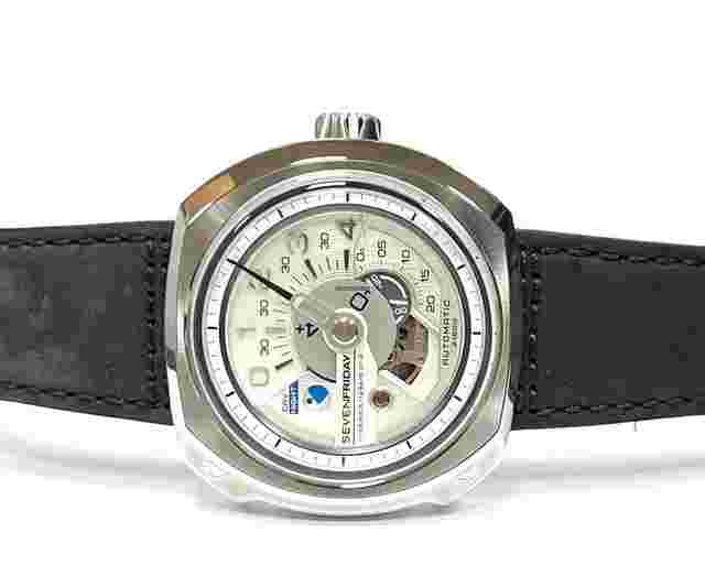 Sevenfriday
                           
                                 V-series