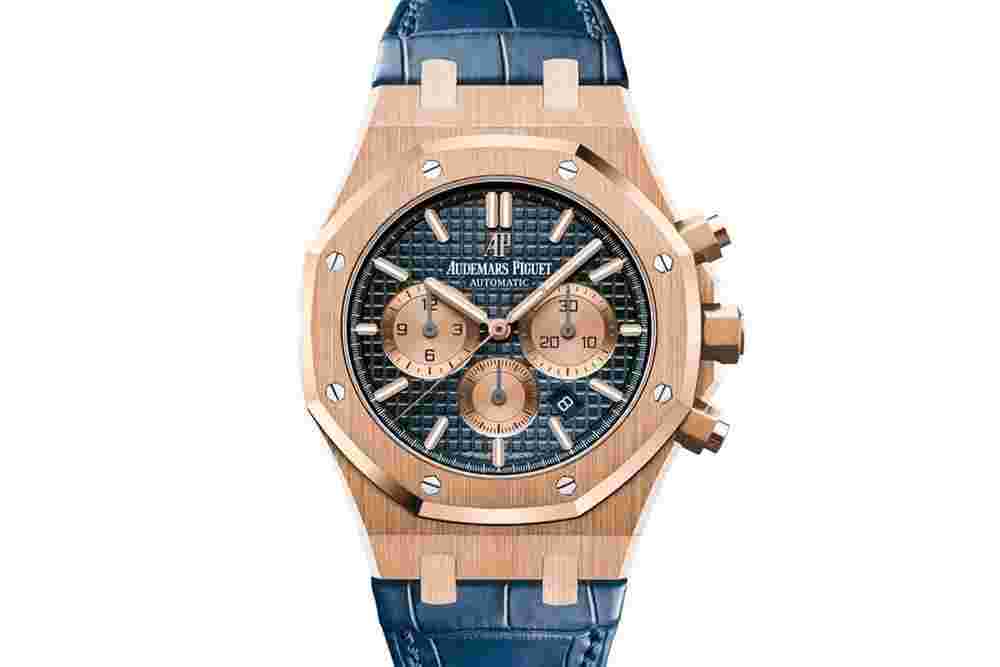 Audemars Piguet Royal Oak Chronograph
Blue Leather 26331OR