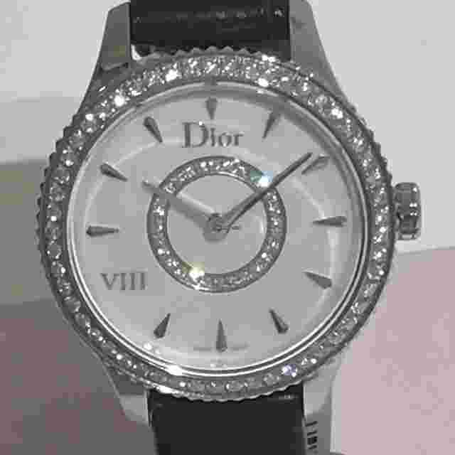Dior
                           
                                 VII